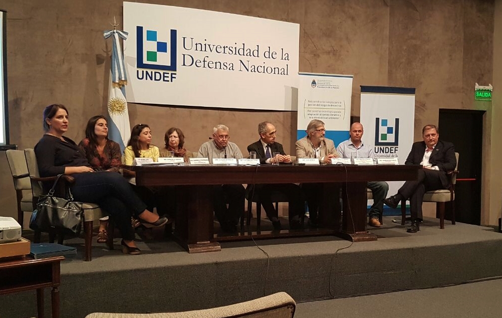 Organismos científicos junto con autoridades nacionales, provinciales y municipales se reunieron la semana pasada en la Universidad de la Defensa Nacional para presentar resultados y delinear nuevos instrumentos en la tercera reunión plenaria conjunta de la Red Científico Tecnológica para la Gestión del Riesgo de Desastre y de la Red para la Adaptación al Cambio Climático y la Sustentabilidad Ambiental.