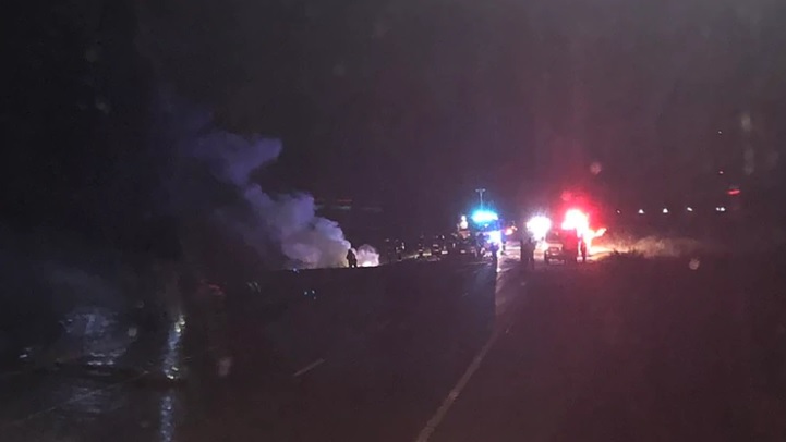 Un trágico accidente ocurrió en la madrugada de este domingo en la localidad bonaerense de Carmen de Areco, dejando el saldo de 8 muertos y un herido de gravedad.