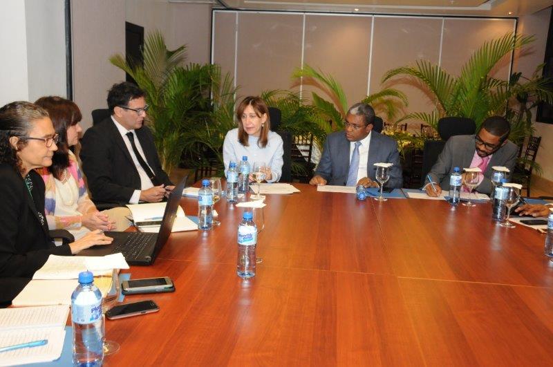 En el marco de un acuerdo entre la Municipalidad de San Antonio de Areco y la Organización de Estados Iberoamericanos (OEI), Javier Castrillo se encuentra en República Dominicana para llevar adelante el desarrollo técnico y pedagógico del Programa 1 a 1 República Digital -similar al local Conectar Igualdad- que distribuirá un millón de tablets y netbooks a los alumnos de primaria y secundaria de escuelas públicas del país centroamericano.