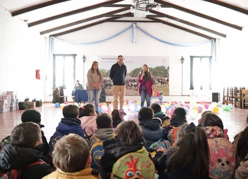 En el marco del Día Internacional de la lucha contra el Bullying, desde la Secretaria de Desarrollo Social, se llevaron a cabo talleres para los distintos Jardines de nuestro pueblo.