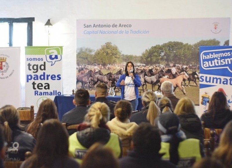 Junto a TGD y una gran convocatoria de participantes, la comuna realizó la Jornada de Concientización sobre Autismo en la Matera del Parque Criollo.