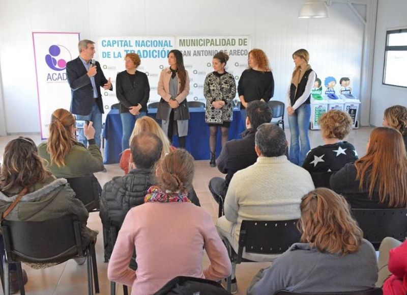 El intendente durante el acto oficial.