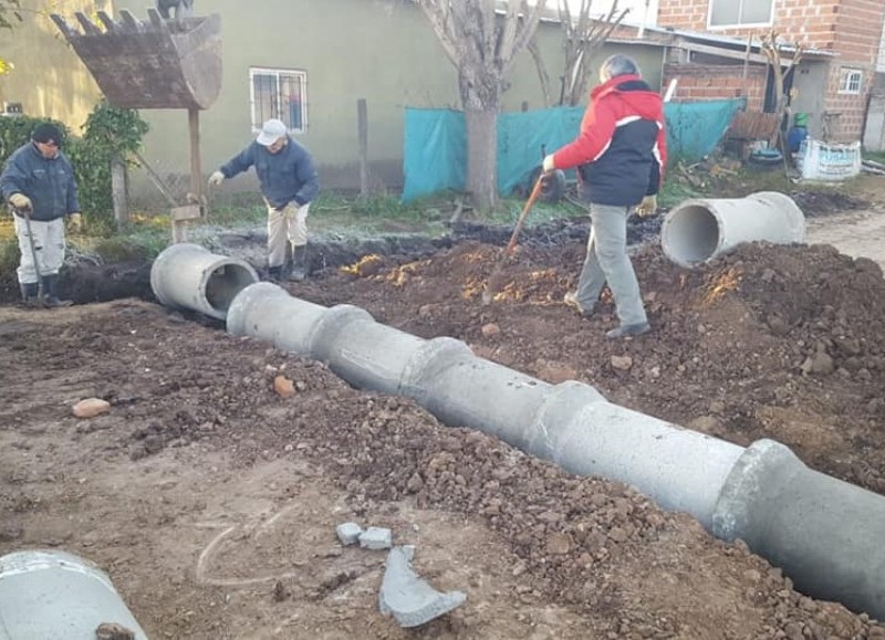 Avanza el plan integral de mejoramiento de calles, alcantarillado y drenaje de aguas de lluvia.