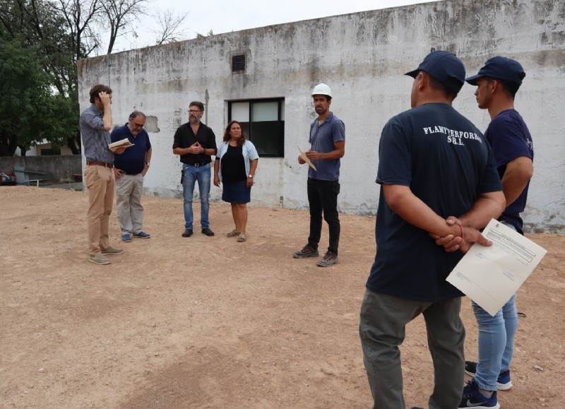 Se despejaron las dudas de los trabajos que deberán realizarse para concretar las fundaciones de esta importante obra.