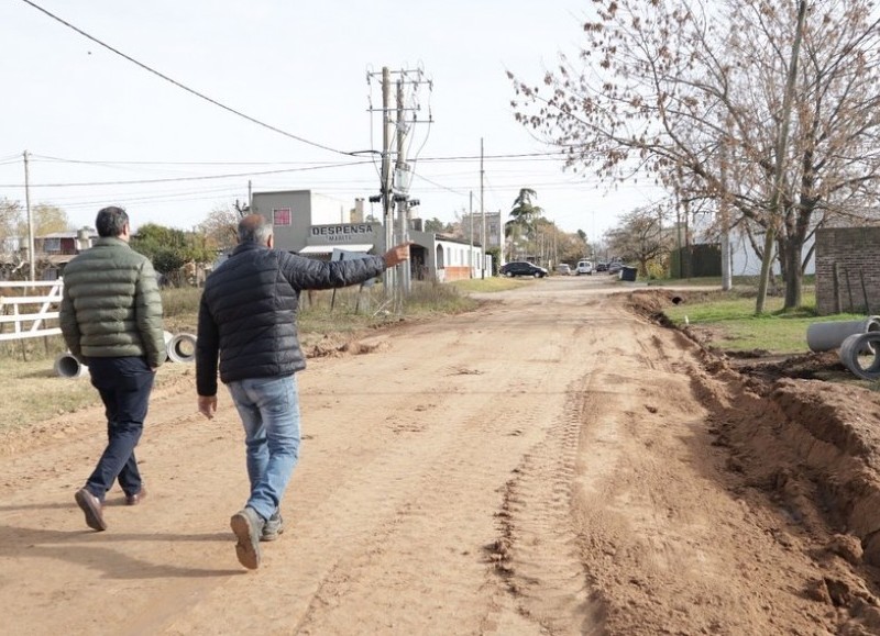 La Municipalidad de San Antonio de Areco sigue trabajando en las calles de la ciudad para el benficio de los vecinos.