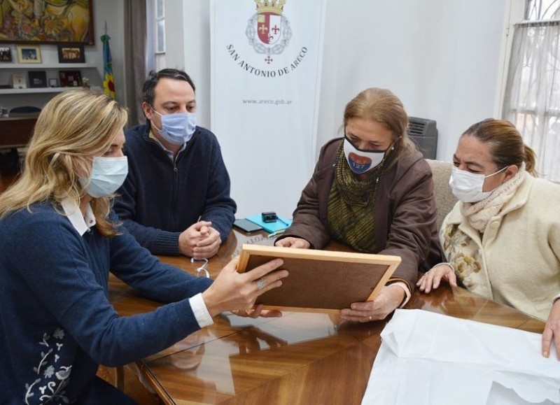 La Municipalidad de San Antonio de Areco felicitó y festejó los 20 años del Centro de Educación Física número 127. 