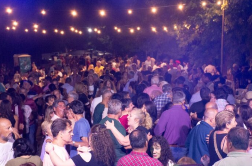 Areco vivió una noche de Pre Carnaval