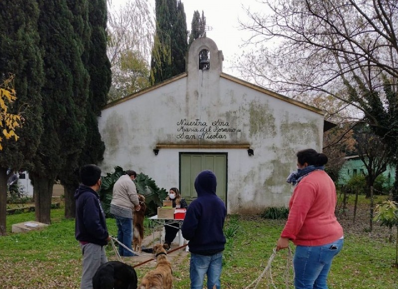 La Municipalidad de San Antonio de Areco realizó una nueva campaña de vacunación antirrábica en los distintos barrios.