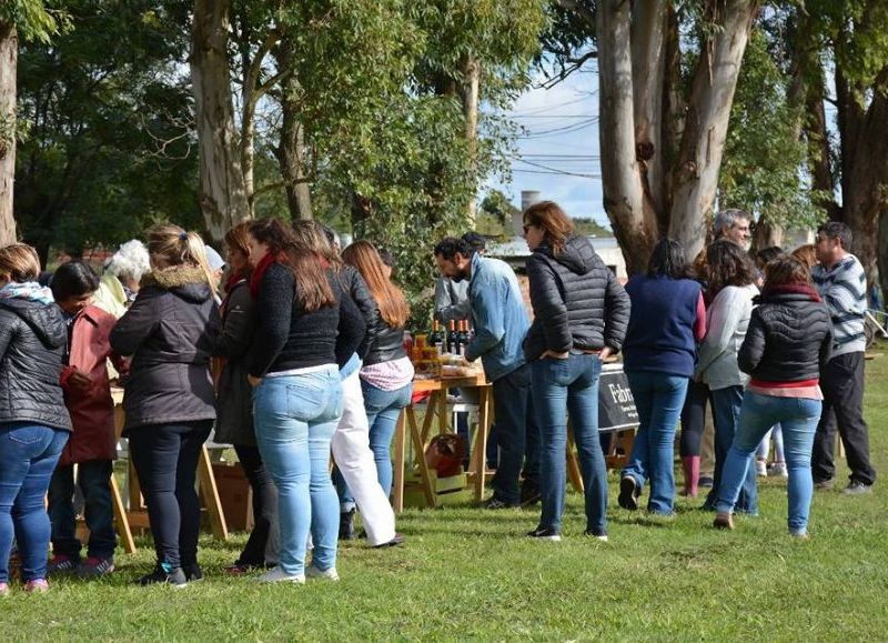 La feria está presente dos sábados al mes.