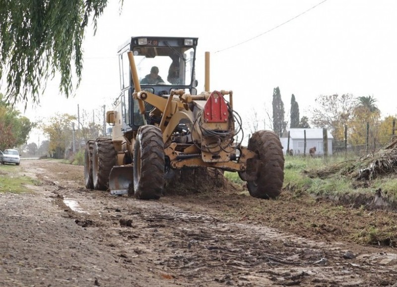 La Municipalidad de San Antonio de Areco comenzó a trabajar en las calles del barrio Canullo.