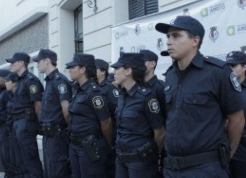 Durante los últimos días, la Estación de Policía Comunal de San Antonio de Areco implementó distintos operativos de intercepción vehicular y de personas, obteniéndose resultados altamente positivos.