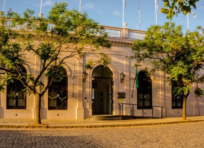 "Desde la Municipalidad de San Antonio de Areco enviamos nuestras más sentidas condolencias a familiares y amigos de Yana Busato", recalcaron.