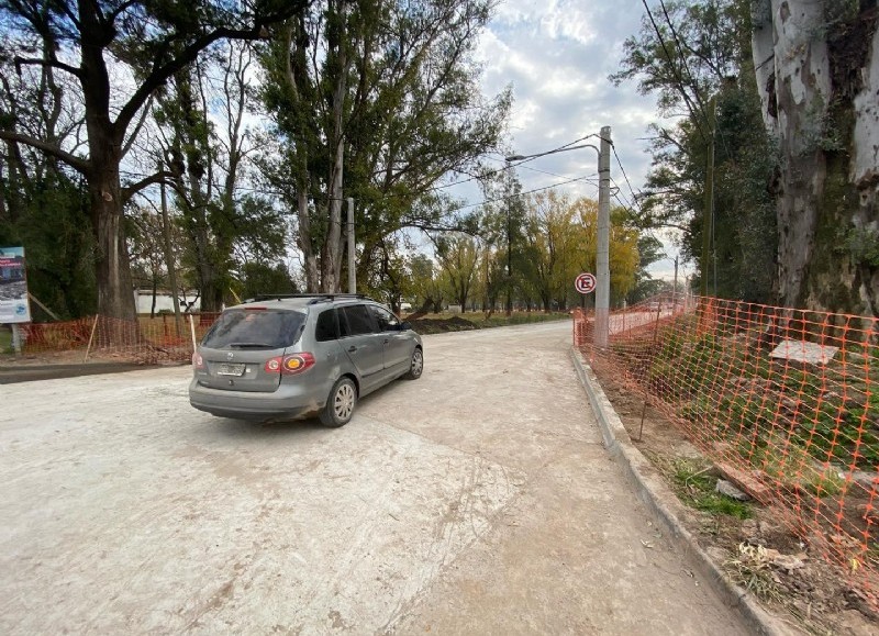 La Municipalidad de San Antonio de Areco continúa trabajando en las calles de la ciudad.