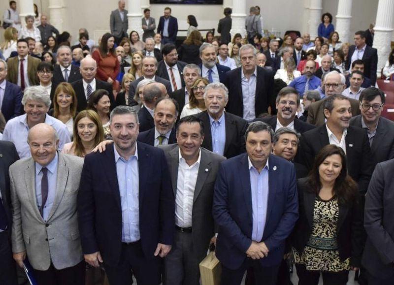 Participaron el ministro de Educación, Alejandro Finocchiaro, y la secretaria de Políticas Universitarias, Danya Tavela.