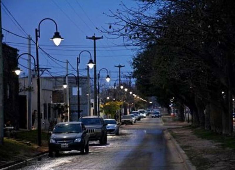 El diseño es similar al de otras luminarias de Areco.