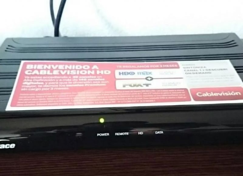 Servicios de internet y televisión digital y HD.