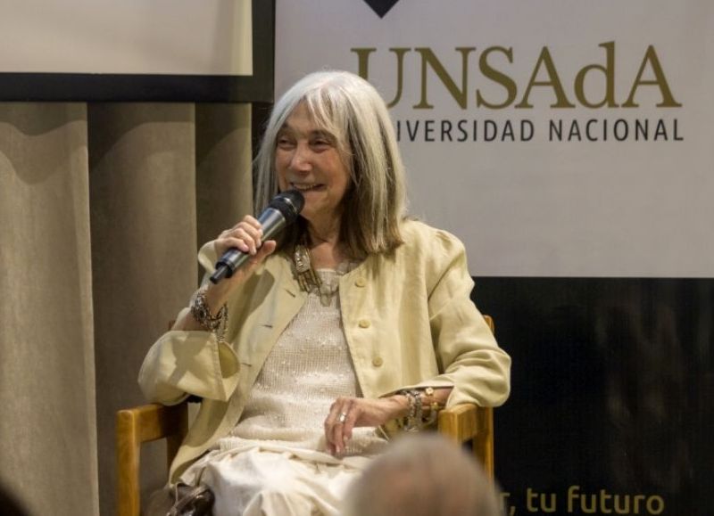 María Kodama compartió reflexiones, anécdotas e historias con el numeroso público que concurrió al Museo La Lilas de Areco.