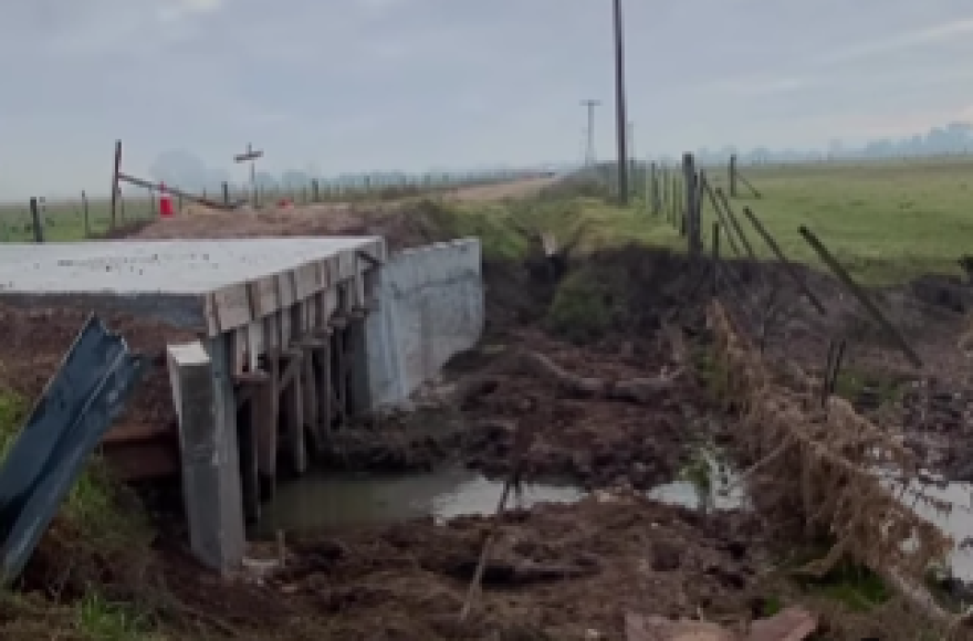 En un trabajo en conjunto con Arpa se llevó a cabo la obra de reconstrucción del Puente de Vagues.