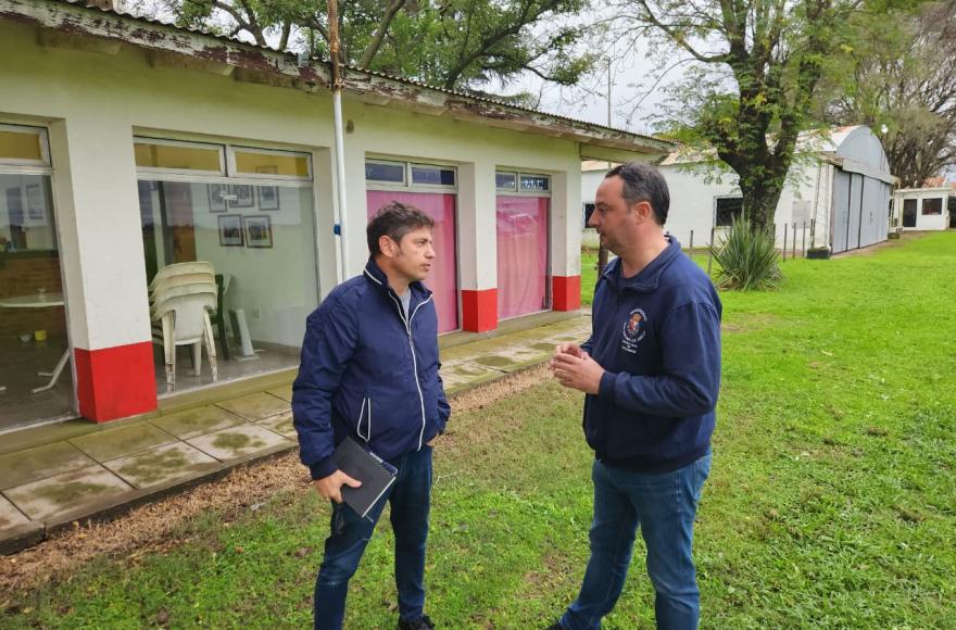 Kicillof recorrió con su ministros San Antonio de Areco y Salto