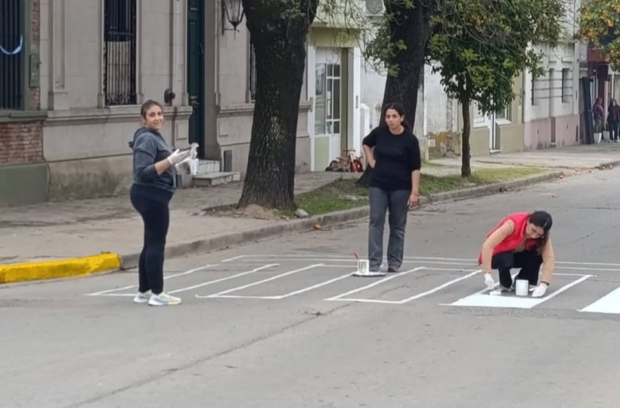 Realizaron trabajos de demarcación y señalización en inmediaciones de la Escuela N° 3