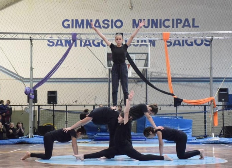 Cuenta con variadas propuestas para niños, adolescentes, adultos y adultos mayores