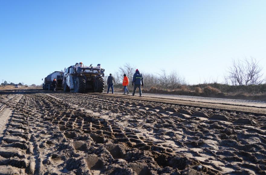 Los fondos son para el mantenimiento y mejora de los caminos rurales del distrito.