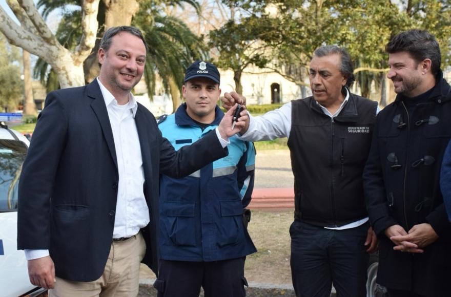 Nuevos móviles policiales para el distrito