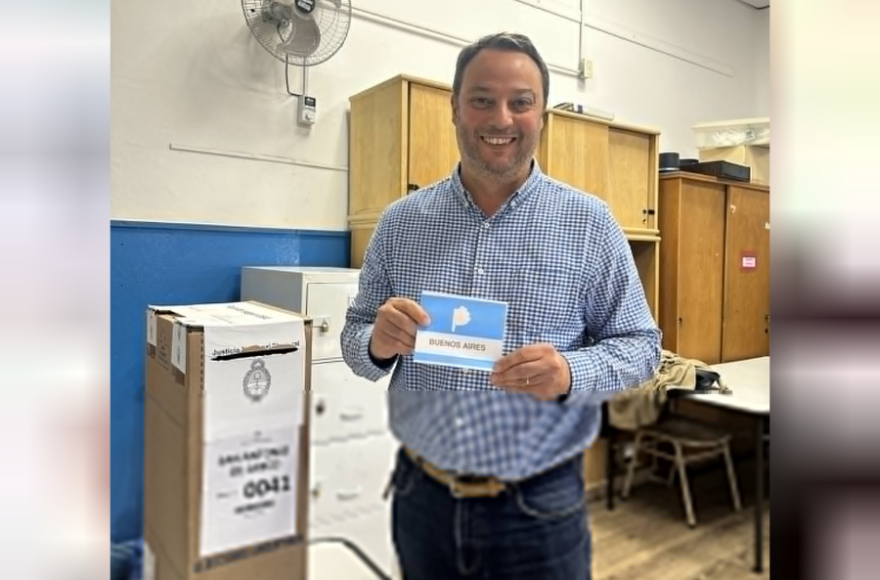 Ratto celebró la victoria de LLA.