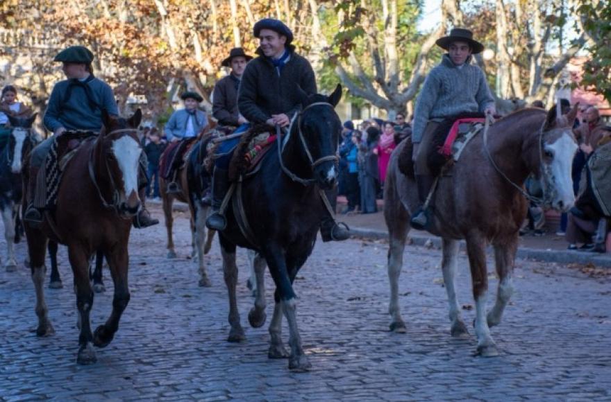 Con desfile, baile de campo y música local, Areco cerró las Fiestas Patronales