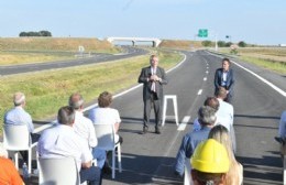 AF encabezó el acto de inauguración de la variante San Antonio de Areco de la Ruta Nacional 8