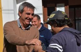 El Gobierno local entregó indumentaria a trabajadores de Villa Lía