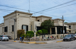 Ratto supervisó los trabajos en el techo del Zerboni