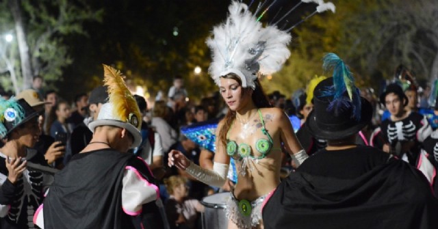 Noche de carnaval en Areco