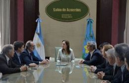 Firmaron convenio para suministrar agua potable y cloacas a toda la ciudad